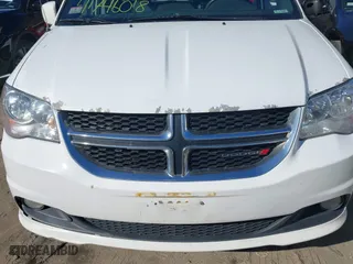 2017 Dodge Grand Caravan SXT with VIN 2C4RDGCG3HR827506, listed as a IAAI auction lot 41746018 with 264,324 mi miles. Bid and sale history available at carsss.com. Image 6.