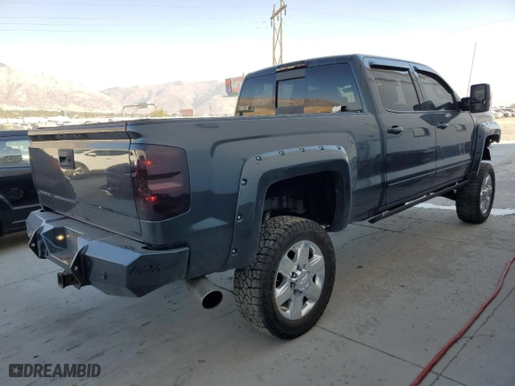 2018 Chevrolet Silverado 3500HD High Country with VIN 1GC4K1EY8JF189768, listed as a Copart auction lot 75400344 with 96,450 mi miles and Salvage Title. Bid and sale history available at carsss.com. Image 3.