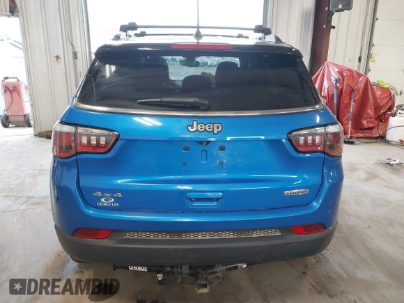 2019 Jeep Compass Latitude with VIN 3C4NJDBB8KT748817, listed as a IAAI auction lot 41289661 with 115,031 mi miles. Bid and sale history available at carsss.com. Image 16.