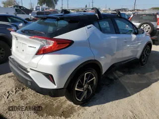 2022 Toyota C-HR XLE with VIN NMTKHMBX4NR145810, listed as a Copart auction lot 83892674 with 40,462 mi miles and Clean Title. Bid and sale history available at DreamBid. Image 3.