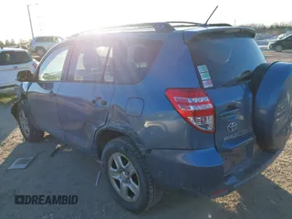 2011 Toyota RAV4 with VIN 2T3BF4DV1BW085191, listed as a IAAI auction lot 41304241 with 207,238 mi miles. Bid and sale history available at carsss.com. Image 3.