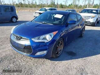 2017 Hyundai Veloster with VIN KMHTC6AD0HU319858, listed as a IAAI auction lot 41459895 with 114,466 mi miles. Bid and sale history available at carsss.com. Image 17.