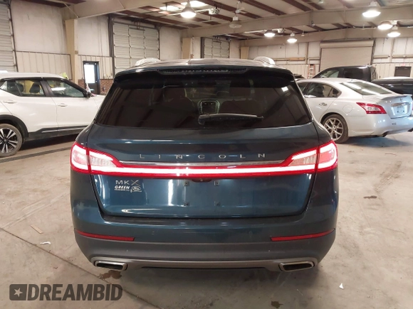 2016 Lincoln MKX Premiere with VIN 2LMTJ6JR3GBL51522, listed as a IAAI auction lot 41625838 with 161,271 mi miles. Bid and sale history available at carsss.com. Image 17.