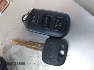 2001 Toyota Avalon XL z VIN 4T1BF28B71U120831, wystawiony jako IAAI lot #42299159 z przebiegiem 220 936 mil mil oraz . Historia ofert i sprzedaży dostępna na DreamBid. Obrazek 11.