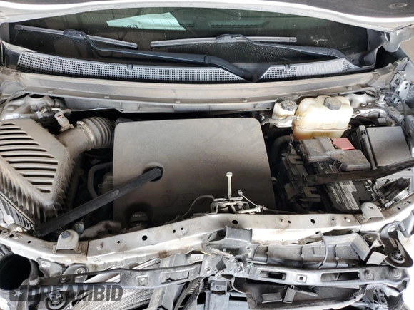 2019 Chevrolet Traverse LT z VIN 1GNERHKWXKJ222285, wystawiony jako Copart lot #53981955 z przebiegiem 109 303 mil mil oraz Szkoda całkowita • Salvage title. Historia ofert i sprzedaży dostępna na DreamBid. Obrazek 12.