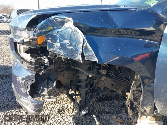 2019 Chevrolet Silverado 1500 RST with VIN 1GCRYEEKXKZ314227, listed as a IAAI auction lot 41505542 with 156,307 mi miles and . Bid and sale history available at DreamBid. Image 6.
