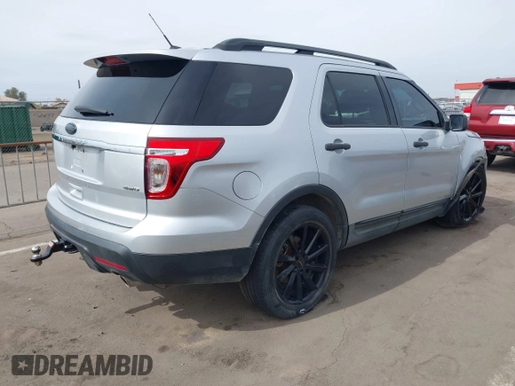 2014 Ford Explorer with VIN 1FM5K8B81EGC14622, listed as a IAAI auction lot 41570872 with 187,158 mi miles and . Bid and sale history available at carsss.com. Image 4.