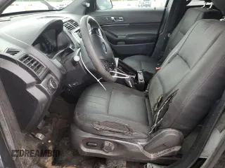 2019 Ford Police Interceptor Utility z VIN 1FM5K8AR0KGB44522, wystawiony jako Copart lot #58401635 z przebiegiem Nie podano mil oraz Tytuł czysty. Historia ofert i sprzedaży dostępna na DreamBid. Obrazek 7.