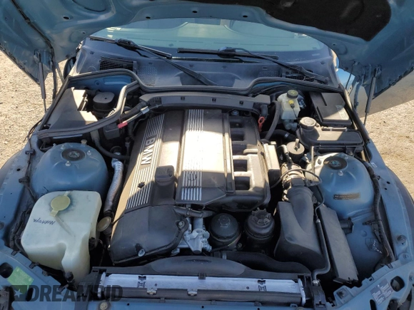 2001 BMW Z3 2.5 z VIN WBACN33491LM01798, wystawiony jako Copart lot #52539895 z przebiegiem 82 477 mil mil oraz Szkoda całkowita • Salvage title. Historia ofert i sprzedaży dostępna na DreamBid. Obrazek 11.