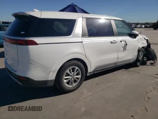 2024 Kia Carnival LX with VIN KNDNB4H32R6433335, listed as a Copart auction lot 81582244 with 6,322 mi miles and Salvage Title. Bid and sale history available at carsss.com. Image 3.