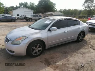 2008 Nissan Altima 2.5 S with VIN 1N4AL21E68C180831, listed as a IAAI auction lot 42091296 with 229,780 mi miles. Bid and sale history available at carsss.com. Image 2.