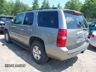 2008 Chevrolet Tahoe LTZ with VIN 1GNFK130X8R183184, listed as a IAAI auction lot 42696024 with 138,988 mi miles and . Bid and sale history available at DreamBid. Image 3.