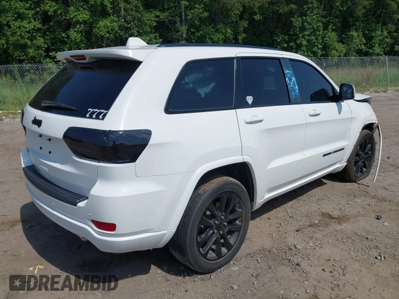 2019 Jeep Grand Cherokee Laredo E with VIN 1C4RJFAG3KC558882, listed as a IAAI auction lot 42567252 with Not provided miles and . Bid and sale history available at DreamBid. Image 4.