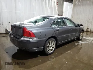 2008 Volvo S60 2.5T with VIN YV1RH592382701627, listed as a Copart auction lot 43521655 with 0 mi miles and Salvage Title. Bid and sale history available at carsss.com. Image 3.