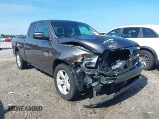 2014 Ram 1500 Express z VIN 1C6RR6FT7ES457263, wystawiony jako IAAI lot #42601014 z przebiegiem 165 734 mil mil oraz . Historia ofert i sprzedaży dostępna na DreamBid. Obrazek 1.
