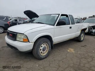2001 GMC Sonoma SLS w/1SH Pkg with VIN 1GTDT19W618217027, listed as a Copart auction lot 87254654 with 162,109 mi miles and Salvage Title. Bid and sale history available at carsss.com. Image 1.