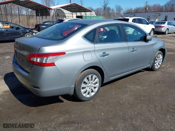 2014 Nissan Sentra SR with VIN 3N1AB7AP1EL686419, listed as a IAAI auction lot 41855324 with 88,326 mi miles. Bid and sale history available at carsss.com. Image 4.