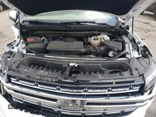 2024 Chevrolet Tahoe Premier with VIN 1GNSCSKD8RR247861, listed as a Copart auction lot 58767795 with 27,303 mi miles and Salvage title. Bid and sale history available at DreamBid. Image 12.