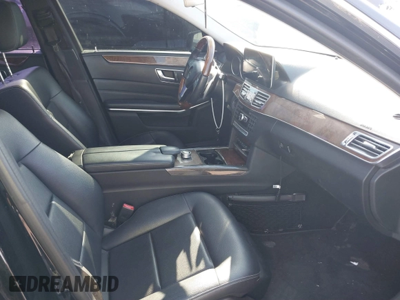 2014 Mercedes-Benz E-Class E 250 BlueTEC Luxury with VIN WDDHF0EB9EA912094, listed as a IAAI auction lot 41651803 with 122,503 mi miles. Bid and sale history available at carsss.com. Image 5.