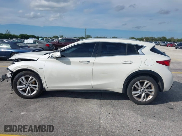 2018 Infiniti QX30 Pure with VIN SJKCH5CPXJA041661, listed as a IAAI auction lot 40614515 with 109,490 mi miles and . Bid and sale history available at DreamBid. Image 15.