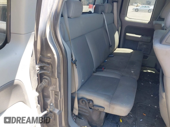 2007 Ford F-150 STX with VIN 1FTRX12W27FB43971, listed as a IAAI auction lot 42668899 with 142,834 mi miles and . Bid and sale history available at DreamBid. Image 8.