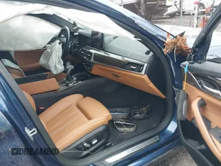 2021 BMW 5 Series 530i with VIN WBA53BH04MCF15438, listed as a IAAI auction lot 41908280 with 38,640 mi miles and . Bid and sale history available at DreamBid. Image 5.