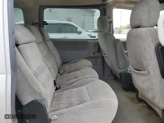 2001 Chevrolet Venture LS Y3G Mobility Pkg with VIN 1GNDX03E11D142654, listed as a Copart auction lot 72530464 with 138,889 mi miles and Clean Title. Bid and sale history available at carsss.com. Image 11.