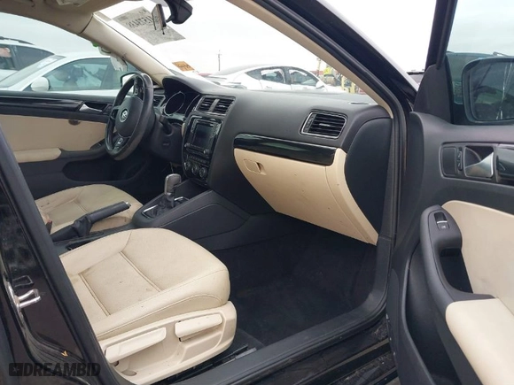 2017 Volkswagen Jetta 1.8T SEL with VIN 3VWL17AJ4HM400210, listed as a IAAI auction lot 41573438 with 70,411 mi miles. Bid and sale history available at carsss.com. Image 5.