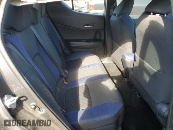 2021 Toyota C-HR LE z VIN NMTKHMBX8MR130564, wystawiony jako Copart lot #56711535 z przebiegiem 94 007 mil mil oraz Szkoda całkowita • Salvage title. Historia ofert i sprzedaży dostępna na DreamBid. Obrazek 10.