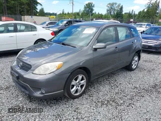 2007 Toyota Matrix STD z VIN 2T1KR30E37C659475, wystawiony jako IAAI lot #42357137 z przebiegiem 130 525 mil mil oraz . Historia ofert i sprzedaży dostępna na DreamBid. Obrazek 2.