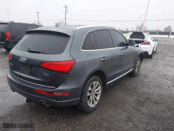 2017 Audi Q5 Premium with VIN WA1C2AFPXHA070817, listed as a IAAI auction lot 41127583 with 101,671 mi miles. Bid and sale history available at carsss.com. Image 4.