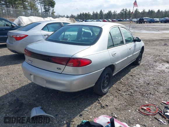 2002 Ford Escort Fleet Standard z VIN 3FAFP13P12R209941, wystawiony jako IAAI lot #41790208 z przebiegiem 112 422 mil mil oraz . Historia ofert i sprzedaży dostępna na DreamBid. Obrazek 4.