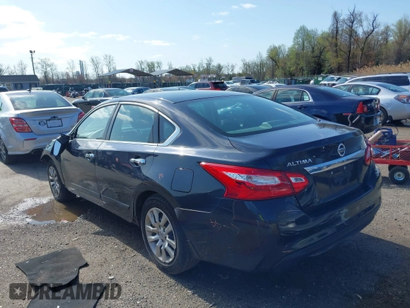2016 Nissan Altima SR with VIN 1N4AL3AP3GC231742, listed as a IAAI auction lot 41892232 with 97,183 mi miles and . Bid and sale history available at carsss.com. Image 3.