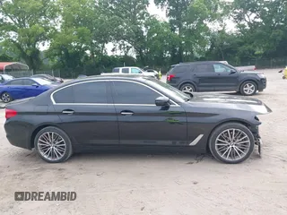 2017 BMW 5 Series 530i z VIN WBAJA5C31HWA35160, wystawiony jako IAAI lot #42405681 z przebiegiem 100 630 mil mil oraz . Historia ofert i sprzedaży dostępna na DreamBid. Obrazek 13.