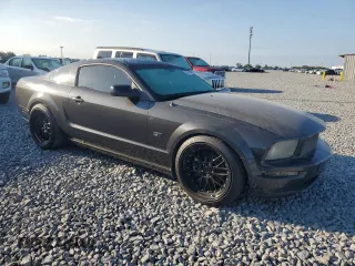 2007 Ford Mustang GT Deluxe with VIN 1ZVFT82H675249710, listed as a Copart auction lot 52933495 with 107,862 mi miles and Clean Title. Bid and sale history available at carsss.com. Image 4.