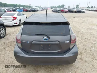 2014 Toyota Prius One z VIN JTDKDTB33E1084788, wystawiony jako IAAI lot #42440966 z przebiegiem 304 181 mil mil oraz . Historia ofert i sprzedaży dostępna na DreamBid. Obrazek 16.