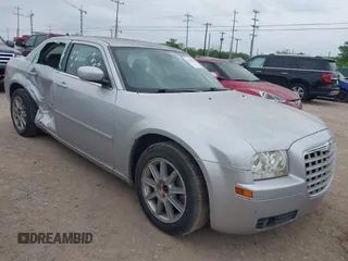 2007 Chrysler 300 Limited with VIN 2C3KK53G57H650056, listed as a IAAI auction lot 42105241 with 200,010 mi miles. Bid and sale history available at carsss.com. Image 1.