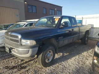 2000 Dodge 2500 z VIN 3B7KF2362YG132087, wystawiony jako Copart lot #48668925 z przebiegiem 358 326 mil mil oraz Szkoda całkowita • Salvage title. Historia ofert i sprzedaży dostępna na DreamBid. Obrazek 1.