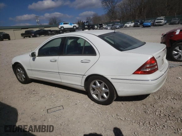 2001 Mercedes-Benz C 230/260/280/320 z VIN WDBRF61J61F037776, wystawiony jako Copart lot #43288745 z przebiegiem 224 041 mil mil oraz Szkoda całkowita • Salvage title. Historia ofert i sprzedaży dostępna na DreamBid. Obrazek 2.