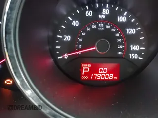 2012 Kia Sorento LX with VIN 5XYKT4A27CG298374, listed as a IAAI auction lot 41711273 with 179,008 mi miles. Bid and sale history available at carsss.com. Image 7.