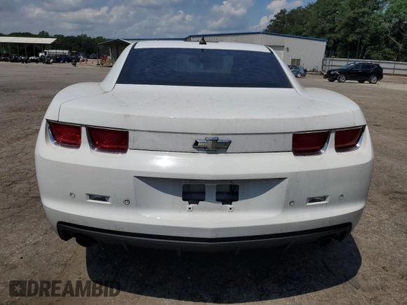 2011 Chevrolet Camaro 1LT z VIN 2G1FB1ED9B9150793, wystawiony jako Copart lot #57212975 z przebiegiem 133 895 mil mil oraz Szkoda całkowita • Salvage title. Historia ofert i sprzedaży dostępna na DreamBid. Obrazek 6.
