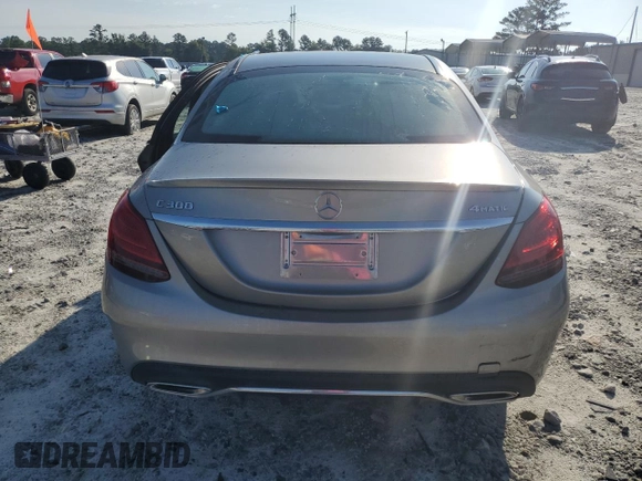 2020 Mercedes-Benz C 300 z VIN 55SWF8EB2LU329322, wystawiony jako Copart lot #60037785 z przebiegiem Nie podano mil oraz Czysty tytuł • Clean title. Historia ofert i sprzedaży dostępna na DreamBid. Obrazek 6.