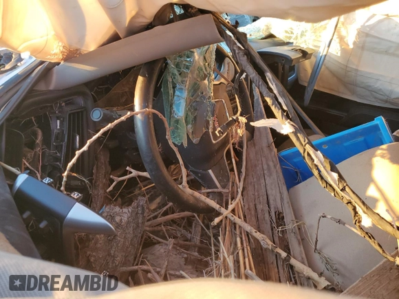 2015 GMC Sierra 1500 SLE z VIN 3GTU2UEC6FG148082, wystawiony jako Copart lot #77706584 z przebiegiem Nie podano mil oraz Szkoda całkowita • Salvage title. Historia ofert i sprzedaży dostępna na DreamBid. Obrazek 8.