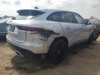 2021 Jaguar F-Pace S with VIN SADCJ2EU0MA684036, listed as a Copart auction lot 61138894 with 33,818 mi miles and Salvage title. Bid and sale history available at DreamBid. Image 3.