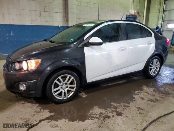 2013 Chevrolet Sonic LT with VIN 1G1JC5SHXD4120763, listed as a Copart auction lot 49495555 with 195,118 mi miles and Clean Title. Bid and sale history available at carsss.com. Image 1.