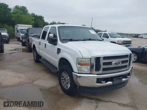 2008 Ford Super Duty F-250 SRW XL with VIN 1FTSW21R88EB69374, listed as a IAAI auction lot 42103030 with 347,648 mi miles. Bid and sale history available at carsss.com. Image 1.