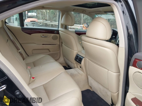 2008 Lexus LS 460 z VIN JTHBL46F385061763, wystawiony jako IAAI lot #41473031 z przebiegiem 2 771 431 mil mil oraz . Historia ofert i sprzedaży dostępna na DreamBid. Obrazek 8.