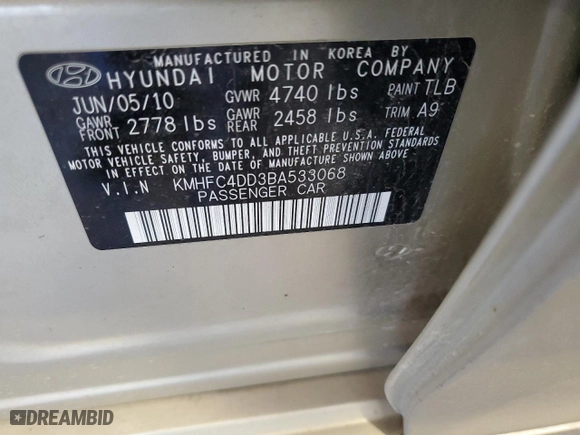 2011 Hyundai Azera GLS with VIN KMHFC4DD3BA533068, listed as a Copart auction lot 81233384 with 0 mi miles and Salvage Title. Bid and sale history available at carsss.com. Image 12.