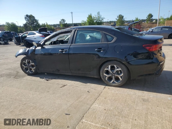 2021 Kia Forte LXS z VIN 3KPF24AD5ME379975, wystawiony jako Copart lot #55300495 z przebiegiem Nie podano mil oraz Czysty tytuł • Clean title. Historia ofert i sprzedaży dostępna na DreamBid. Obrazek 2.