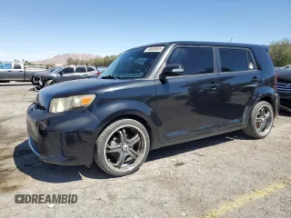 2011 Scion xB z VIN JTLZE4FE2B1133475, wystawiony jako Copart lot #56605065 z przebiegiem 131 527 mil mil oraz Szkoda całkowita • Salvage title. Historia ofert i sprzedaży dostępna na DreamBid. Obrazek 1.